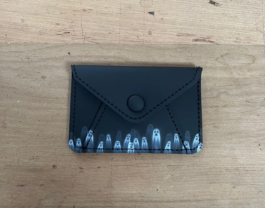 Femme Grafea Halloween | Card Wallet Ghost City