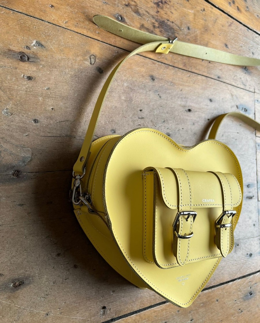 Femme Grafea Heart Satchel | Heart Satchel Pastel Yellow